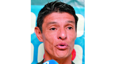 Árabe y Plaza juegan hoy su primer partido
