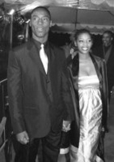 Despiden a Isaiah Washington