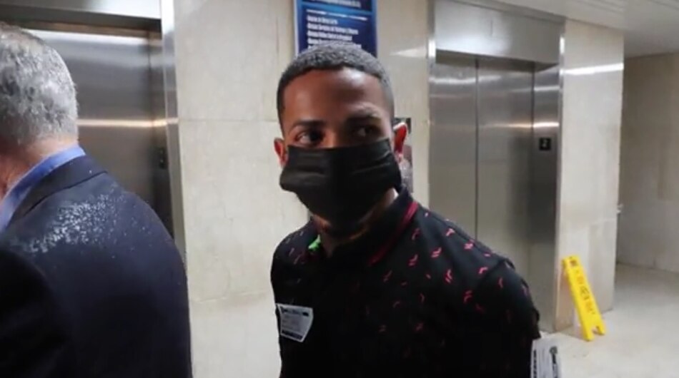 El boxeador boricua Félix Verdejo es acusado por la muerte de una embarazada; ordenan su detención