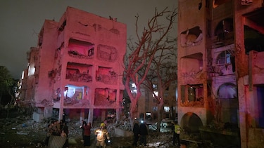 Unos 30 heridos, entre ellos 4 graves, tras impacto de un misil en Arad, sur de Israel