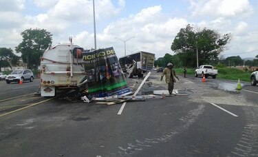 Muere funcionario del Senafront en choque de camiones en autopista Arraiján- La Chorrera