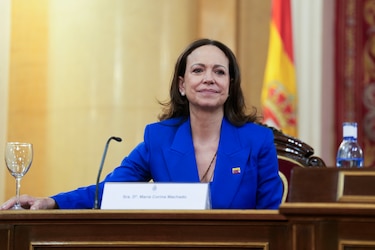 María Corina Machado dice que vuelve a Venezuela y pide ayuda a para la ‘reconstrucción democrática’