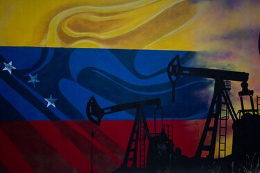 Venezuela aprueba más deuda y reduce presupuesto