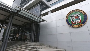 Fiscalía solicita auditoría especial a la Contraloría por cheques de la Asamblea