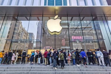 Apple paga $50 millones por firma española de inteligencia artificial