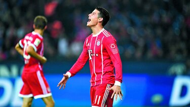James de titular anota y asiste