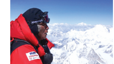 Científicos  llegan a la cima del Everest para medirlo