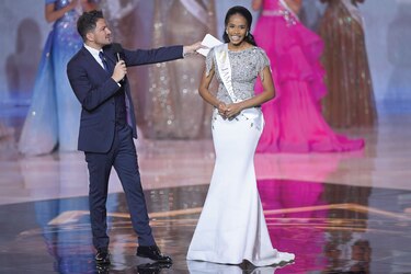 Toni-Ann Singh... y su homenaje a la familia