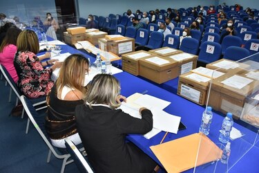 Licitaciones públicas: las comisiones evaluadoras en el centro del debate
