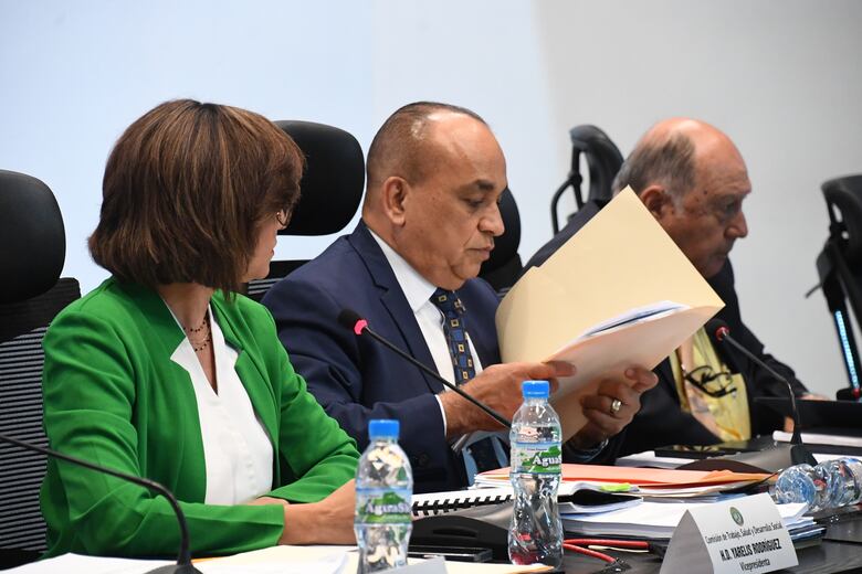 ‘Si alguien vende su voto, que lo diga’: diputados niegan presiones por la CSS