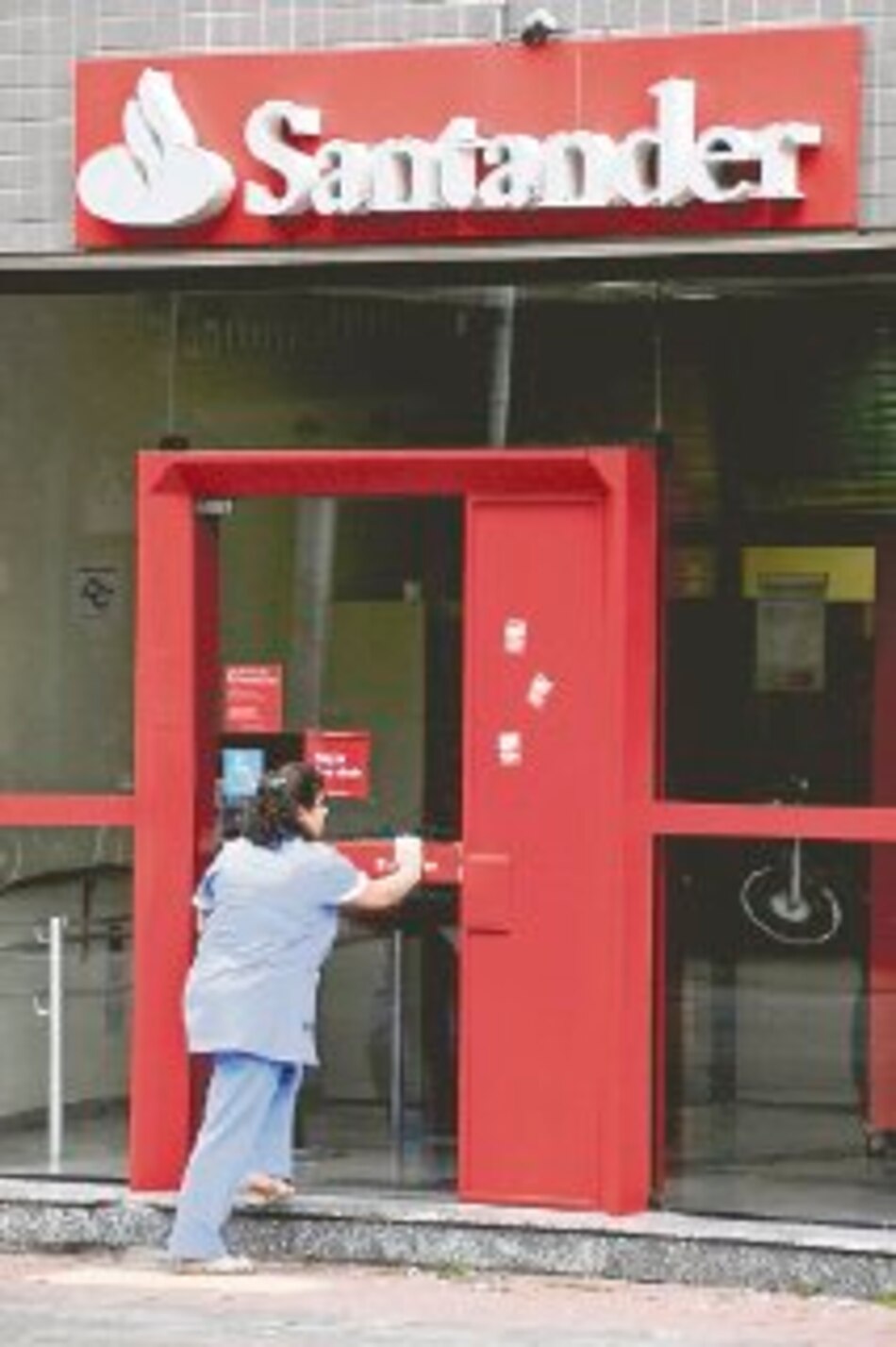 Banco Santander Chile coloca bonos