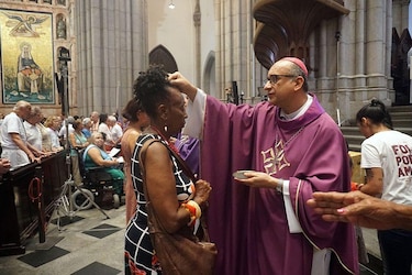 Cómo una polémica por la virgen de Aparecida influye en las elecciones de Brasil