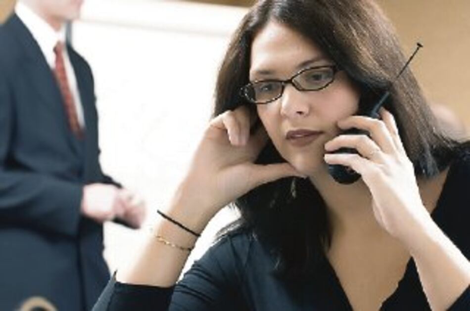 Grupo Luksic venderá acciones de Telsur