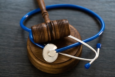 Mala praxis en Panamá: propuesta de ley podría llevar a médicos a la cárcel