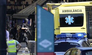 Atropello masivo en Barcelona es considerado acto terrorista