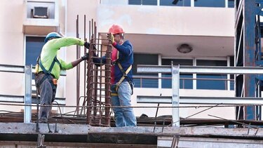 Cae inversión en construcción