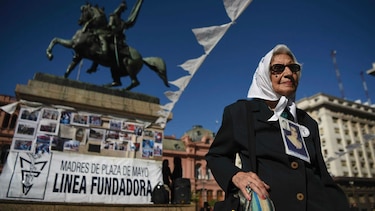 'Madres' reivindican 'ideales de desaparecidos' 40 años atrás en Argentina