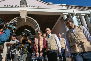 Hondureños deciden este domingo entre el continuismo de la izquierda o el retorno de la derecha