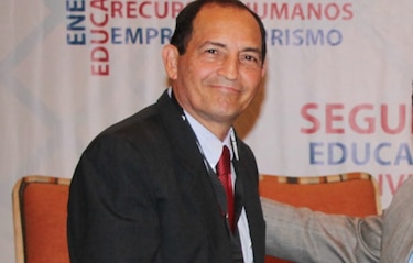 Congeladores para vacunas: una compra desconcertante