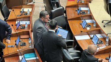 Diputados logran consenso en 13 comisiones; conformaron Credenciales y Gobierno a través del voto