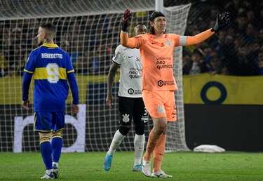 Boca cae en penaltis y Corinthians pasa a cuartos de final
