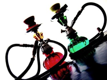 Hay riesgos al consumir tabaco con narguile y cigarrillos electrónicos