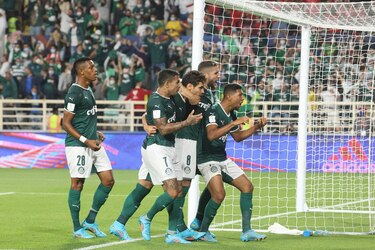Palmeiras y Mineiro ganan y atrapan al Corinthians en el liderato del Brasileirao