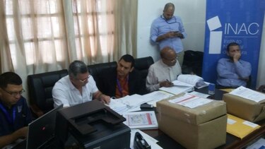 Tres empresas compiten por gerenciar restauración del Teatro Nacional