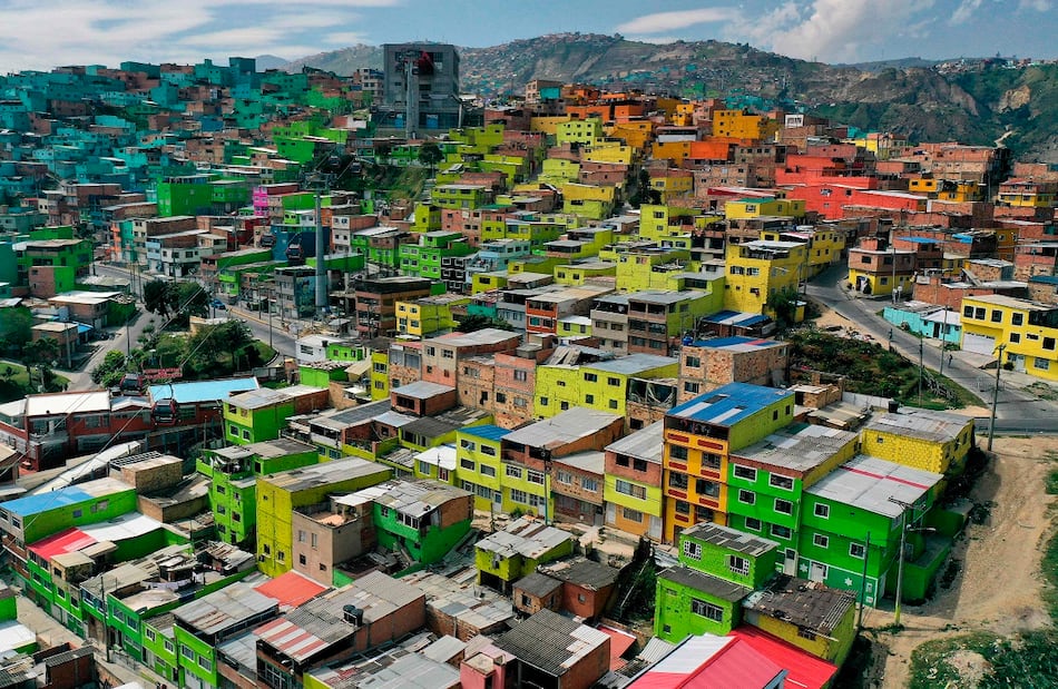 Colombia expulsará a extranjeros que violen restricciones a reuniones sociales