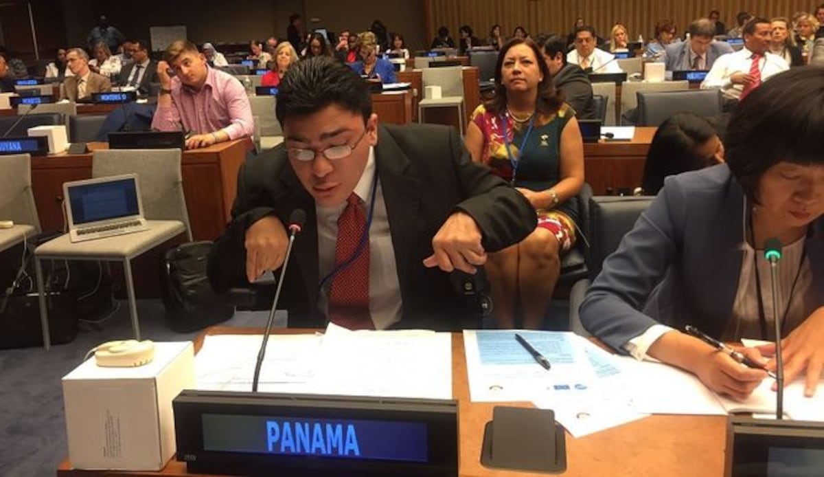 Mensajes de Majo y Juanpi en la sede central de la ONU