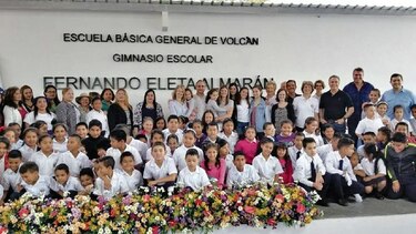 Escuela de Volcán nombra gimnasio Fernando Eleta Almarán
