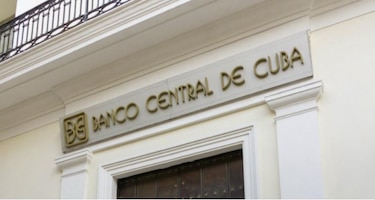 Banco Central cubano alerta sobre ‘estafas’ de empresas piramidales
