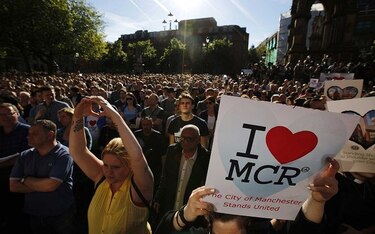 Dos sin techo se convierten en los héroes del atentado de Mánchester