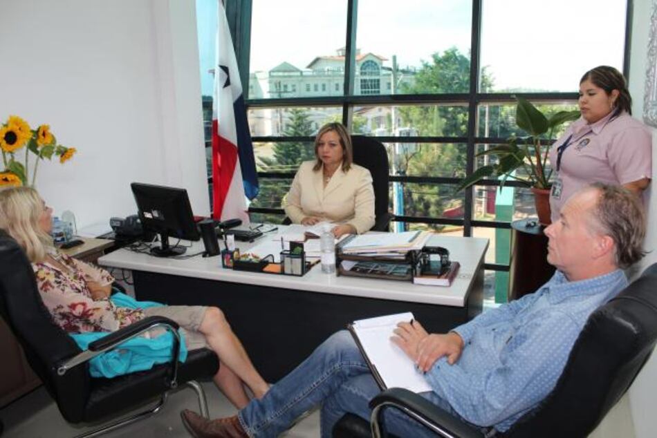 Entregarán restos de Kris Kremers a sus padres; caso sigue abierto