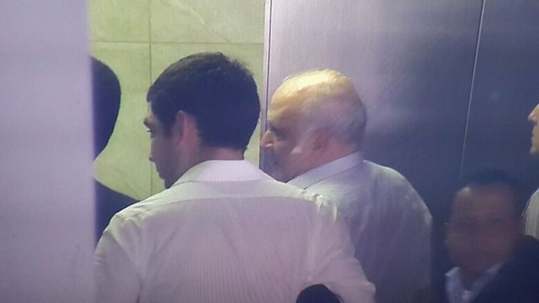 Culmina revisión médica de Felipe 'Pipo' Virzi en el Hospital Santo Tomás