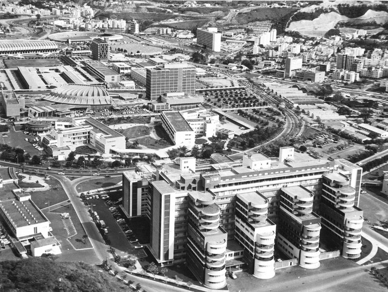 Quién fue Carlos Raúl Villanueva, el arquitecto venezolano al que el artista estadounidense Alexander Calder apodó ‘el diablo’