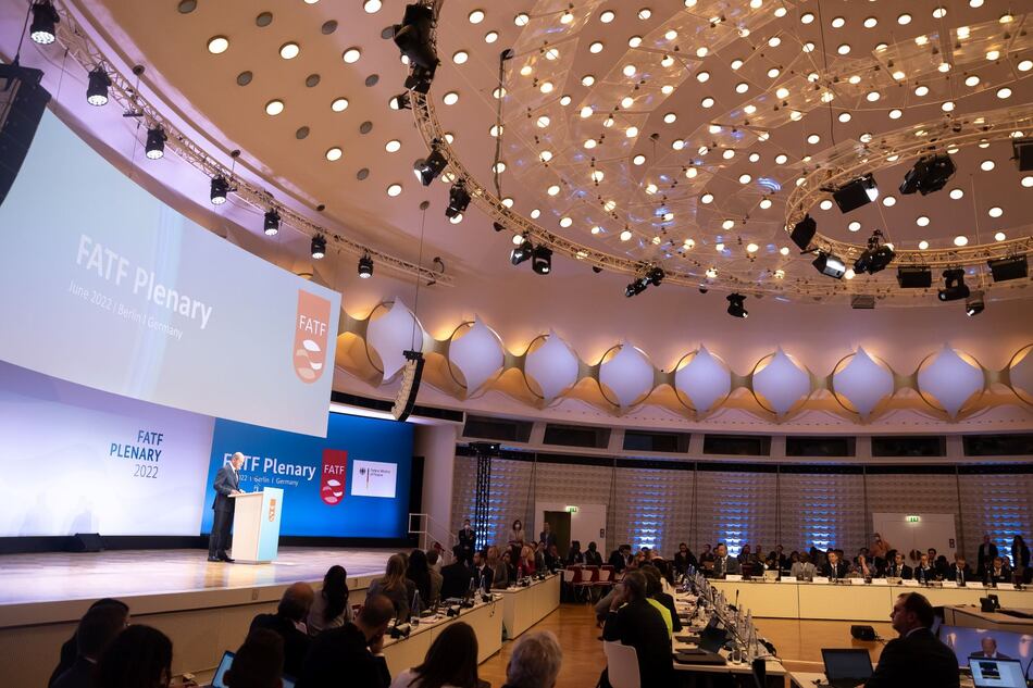 Panamá sigue en la lista gris del GAFI