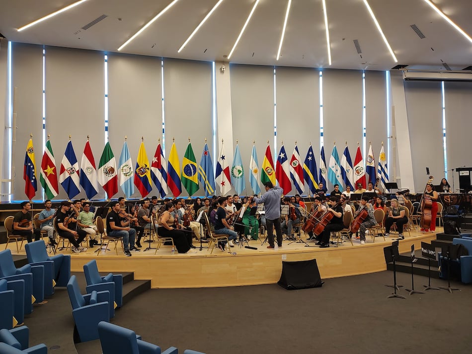 Maestro uruguayo dirigirá concierto este martes en Panamá