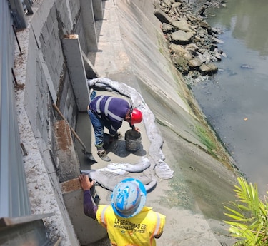 Ordenan detener proyecto en Bella Vista tras detectar descarga ilegal de residuos al Matasnillo