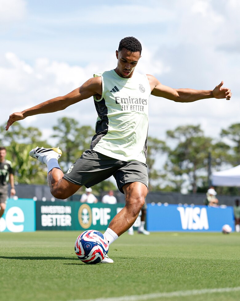 Xabi Alonso dirige su primera sesión en Palm Beach