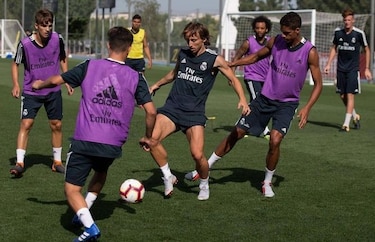 Luka Modric vuelve a los entrenamientos con el Real Madrid