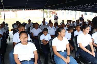 Jóvenes en riesgo social inician clases en el recién inaugurado internado Encontrando el Camino Correcto
