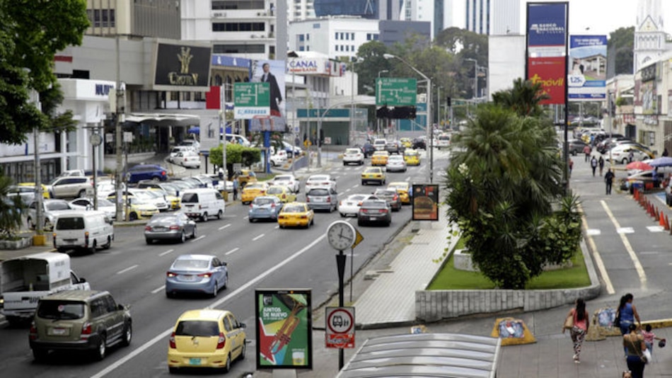 Francia mantiene a Panamá en su lista de paraísos fiscales