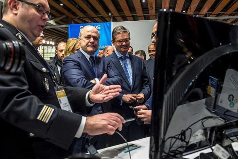 Francia bloqueó más de 2 mil 700 portales de internet en 2016