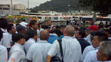 Operadores del Metro Bus aceptan arbitraje del Mitradel