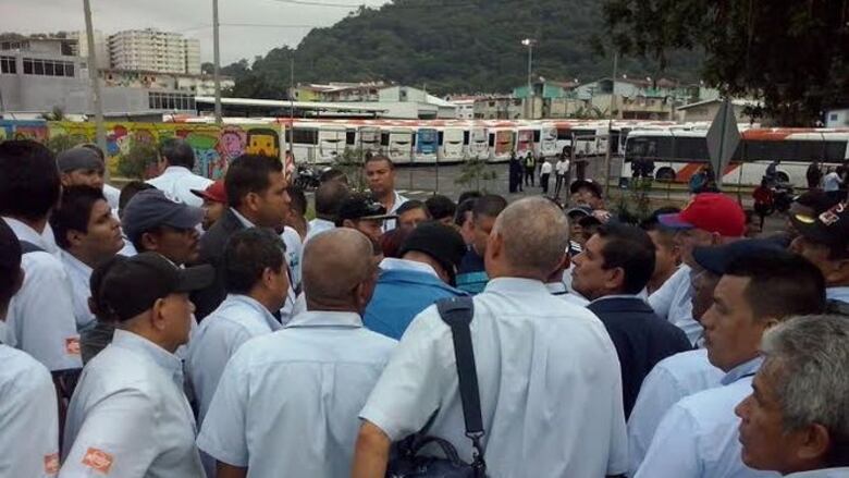 Operadores del Metro Bus aceptan arbitraje del Mitradel