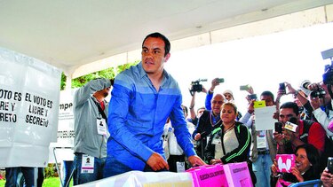Exfutbolista y alcalde Blanco está en huelga
