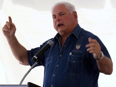 Martinelli dice que le tocará a Varela reclamarle el hospital a Berlusconi