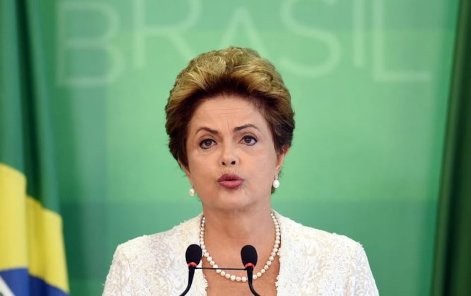 Rousseff anuncia profunda reforma de gabinete en medio de crisis en Brasil