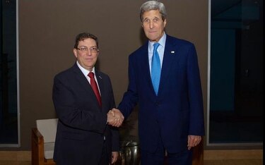 Los cancilleres de Cuba y Estados Unidos protagonizan un encuentro histórico